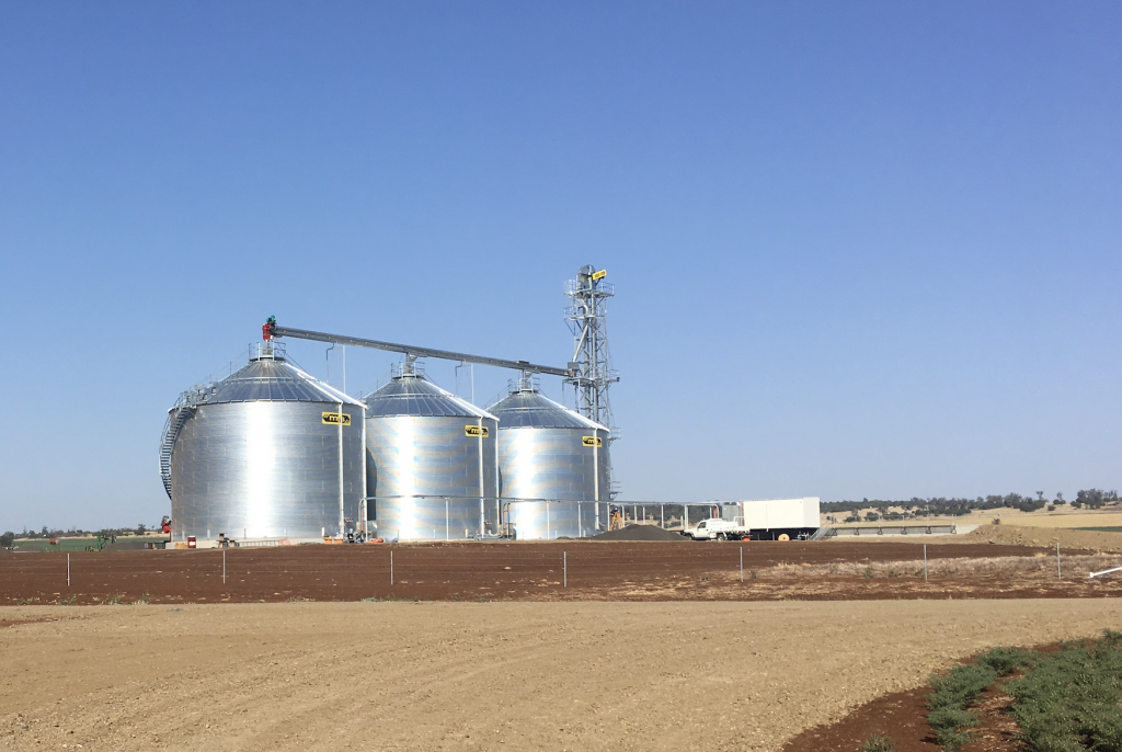 flat bottom silos